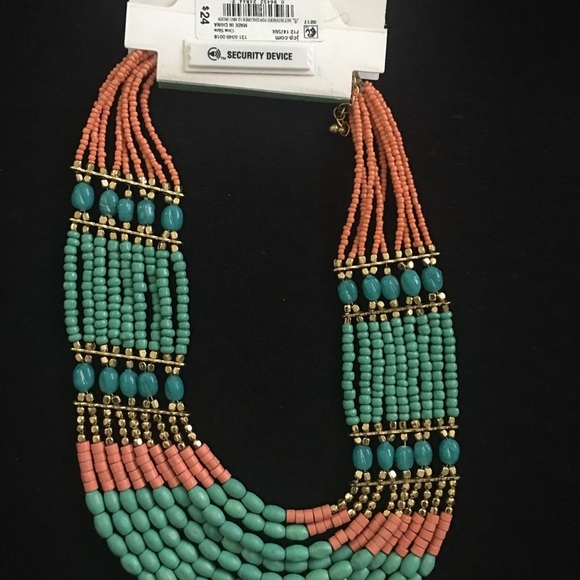 Decree Turquoise and Coral necklace - Picture 5 of 7